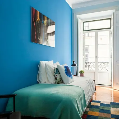 דירה Alfama Castle District Best Views Panoramic Balcony 3 Bedrooms 2 Bathrooms 1st Floor Ac ליסבון