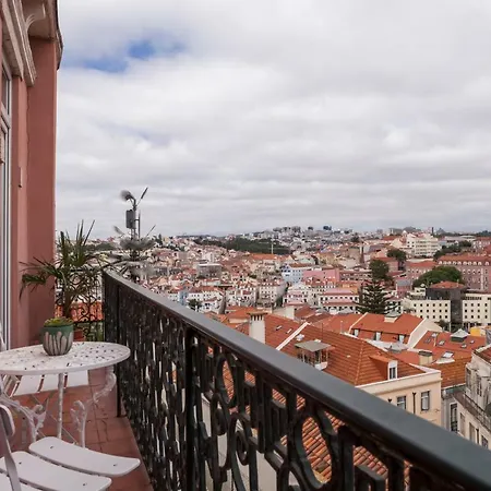 Alfama Castle District Best Views Panoramic Balcony 3 Bedrooms 2 Bathrooms 1st Floor Ac דירה *