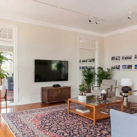 Alfama Castle District Best Views Panoramic Balcony 3 Bedrooms 2 Bathrooms 1st Floor Ac דירה *