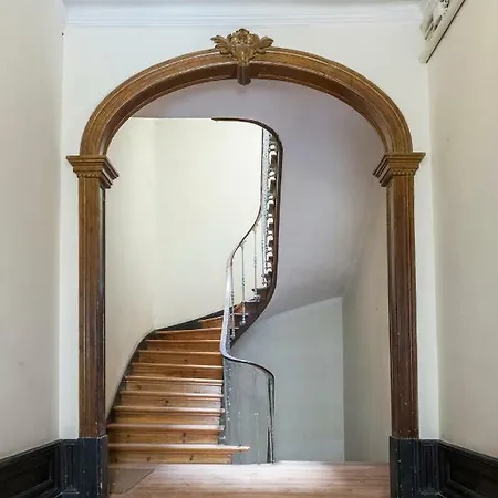 דירה Alfama Castle District Best Views Panoramic Balcony 3 Bedrooms 2 Bathrooms 1st Floor Ac ליסבון