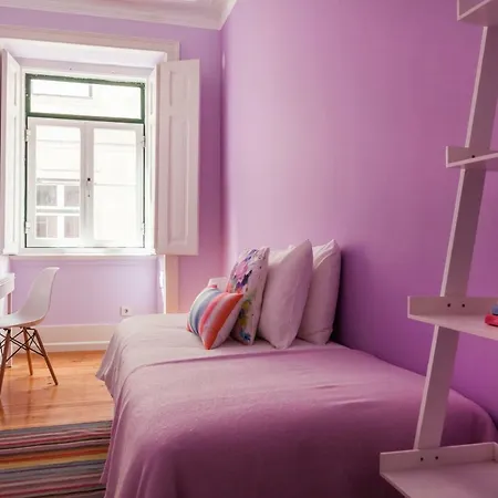 דירה Alfama Castle District Best Views Panoramic Balcony 3 Bedrooms 2 Bathrooms 1st Floor Ac ליסבון